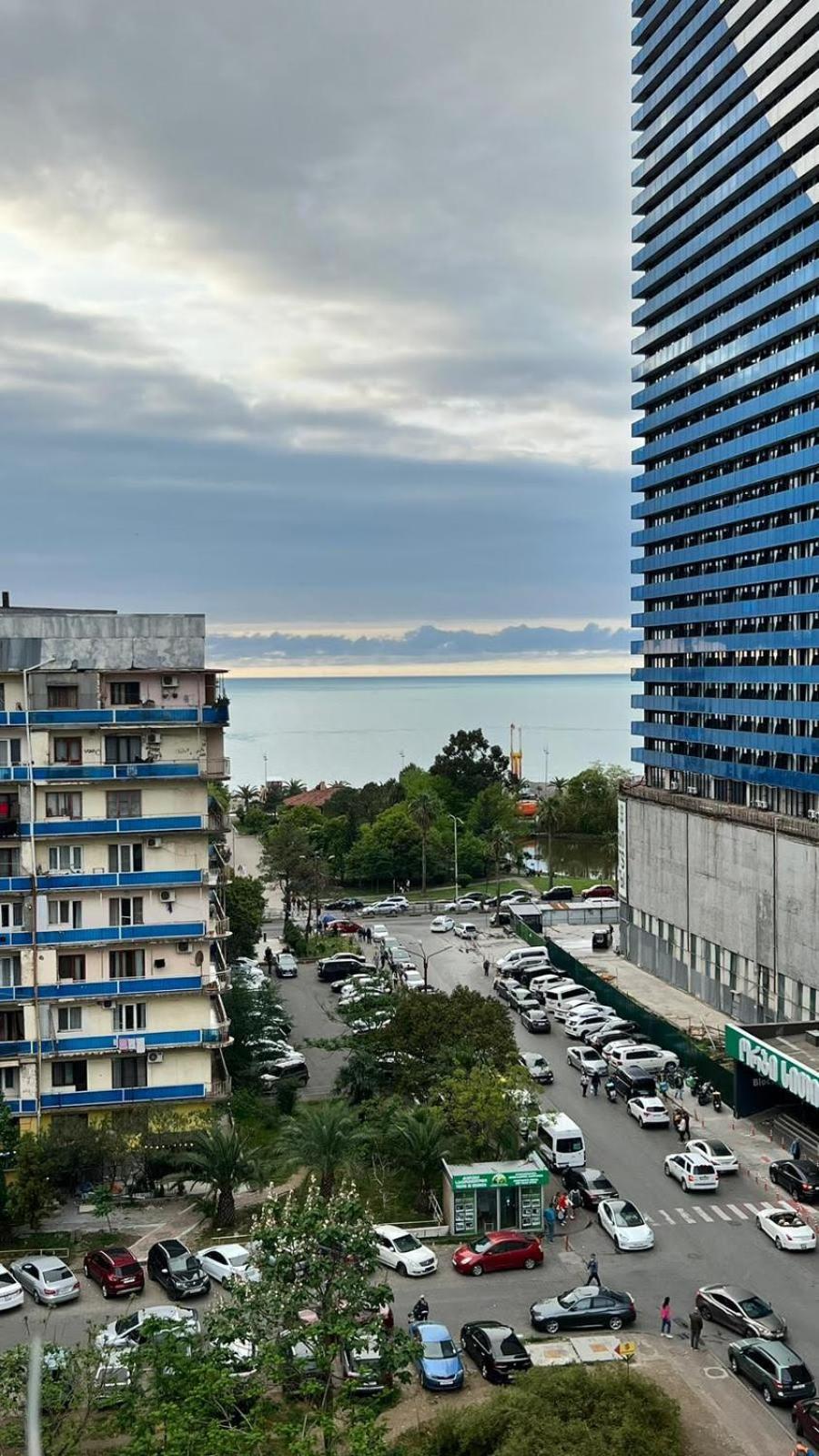 Big Flat In Batumi Daire Dış mekan fotoğraf