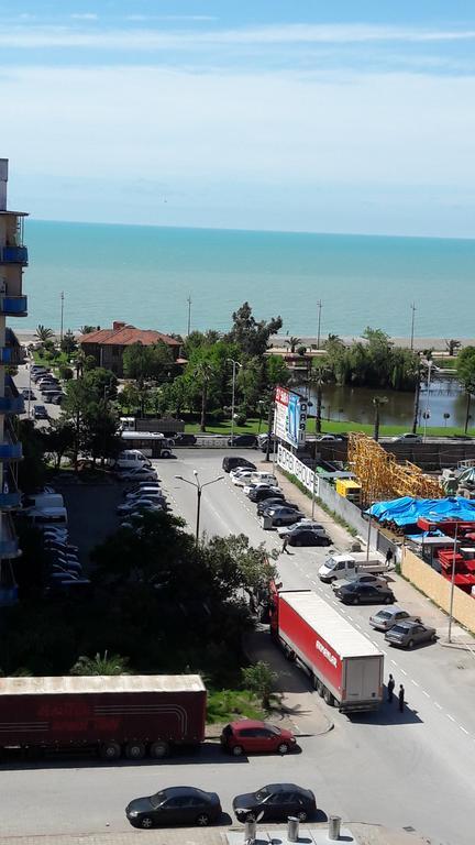 Big Flat In Batumi Daire Dış mekan fotoğraf